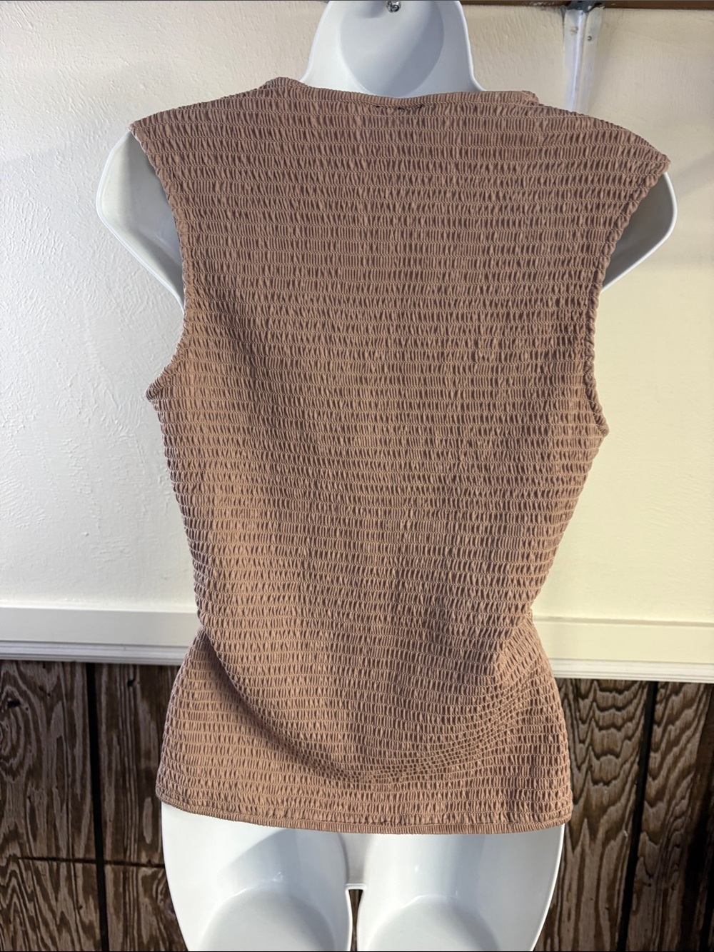 Daytrip Lace V-Neck Sleeveless Camisole in Tan - Picture 3 of 4